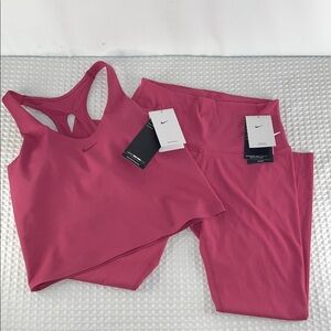 NIKE MEDIUM SUPPORT SPORTS BRA WITH MATCHING TRAINERS FTL-01-159